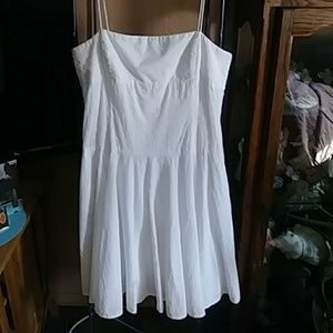 White Sun dress with pockets